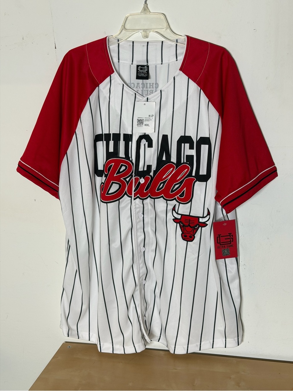 Chicago Bulls Ultra Game Pinstripe Baseball Jersey Red White XXL NWT
